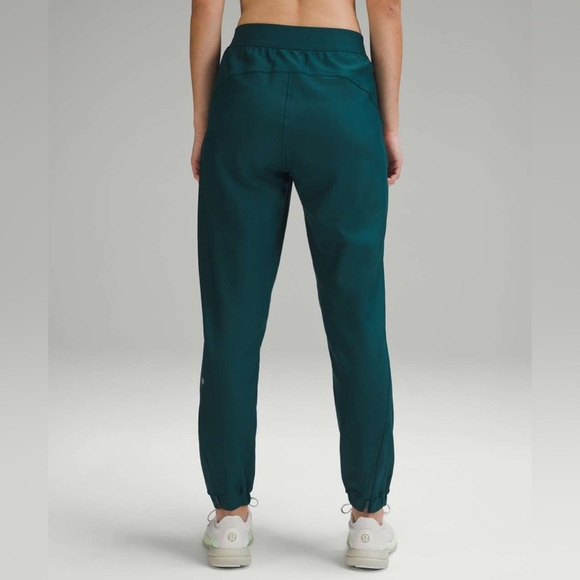 Lululemon Adapted State High-Rise Fleece Jogger - Picture 4 of 9